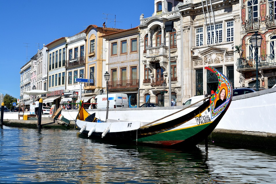 Enchanting Aveiro and Coimbra: A Day Trip from Porto